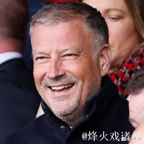 克拉滕伯格：佩德罗肘击动作没击中对手不会染红