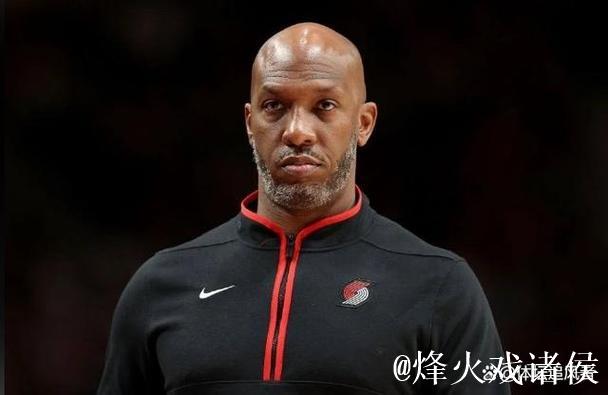 21分大逆转到嘴飞了!开拓者输活塞就怪他,三大“罪状”球迷气炸 21分大逆转到嘴飞了!开拓者输活塞就怪他,三大“罪状”球迷气炸